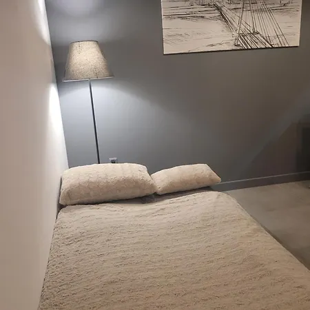 Metro Marymont Comfy Apartamento